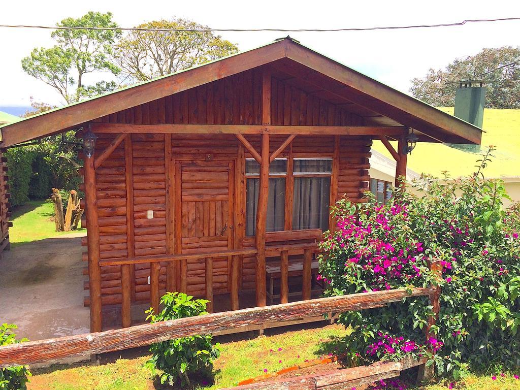 Grandpas Hotel&Restaurante Cartago Chambre photo